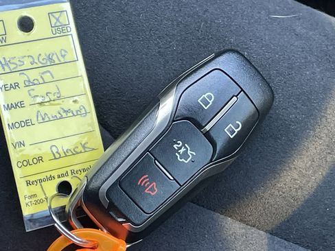 Used 2017 Ford Mustang Shelby GT350 w/ Electronics Package image 29