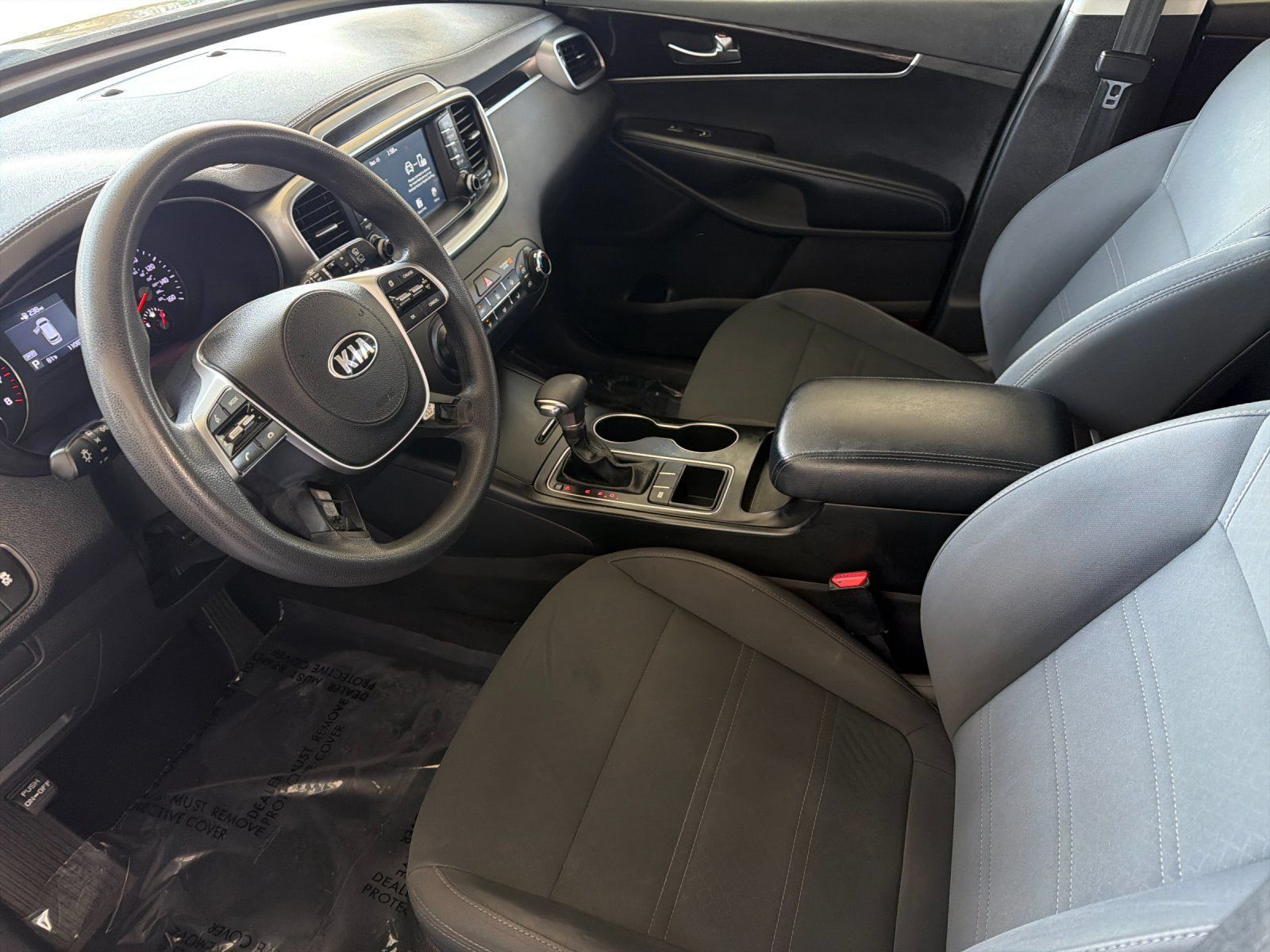 Used 2019 Kia Sorento L FWD image 9