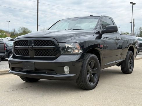 Used 2017 RAM 1500 Express w/ Black Ram 1500 Express Group image 2