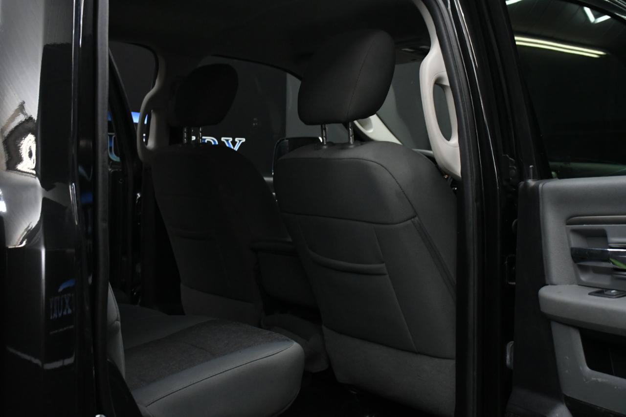 Used 2016 RAM 3500 Big Horn AWD/4WD image 26