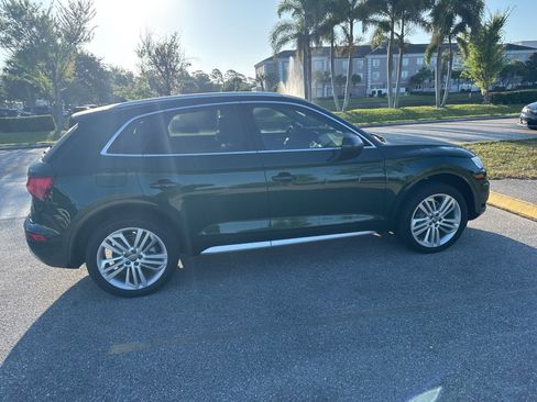 Used 2018 Audi Q5 Prestige w/ Prestige Package AWD/4WD image 4