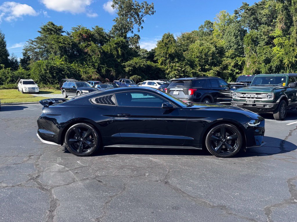 Used 2022 Ford Mustang Coupe w/ Equipment Group 101A RWD image 4