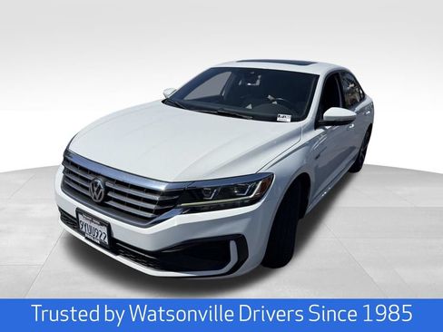 Used 2021 Volkswagen Passat 2.0T R-Line FWD image 2