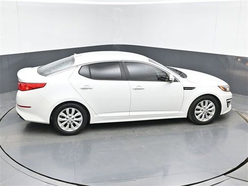 Used 2015 Kia Optima LX image 38