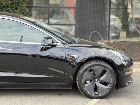 Used 2018 Tesla Model 3 image 23