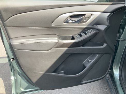 Used 2023 Chevrolet Traverse LT w/ LPO, Floor Liner Package AWD/4WD image 10