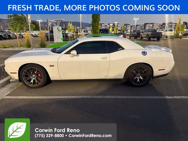 Used 2015 Dodge Challenger SRT w/ Technology Group RWD image 5