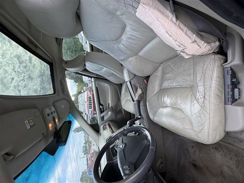 Used 2002 Volvo S60 2.4T image 10