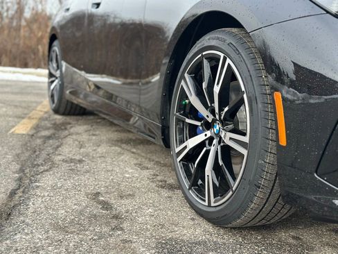 New 2026 BMW 530i xDrive w/ M Sport Package image 8