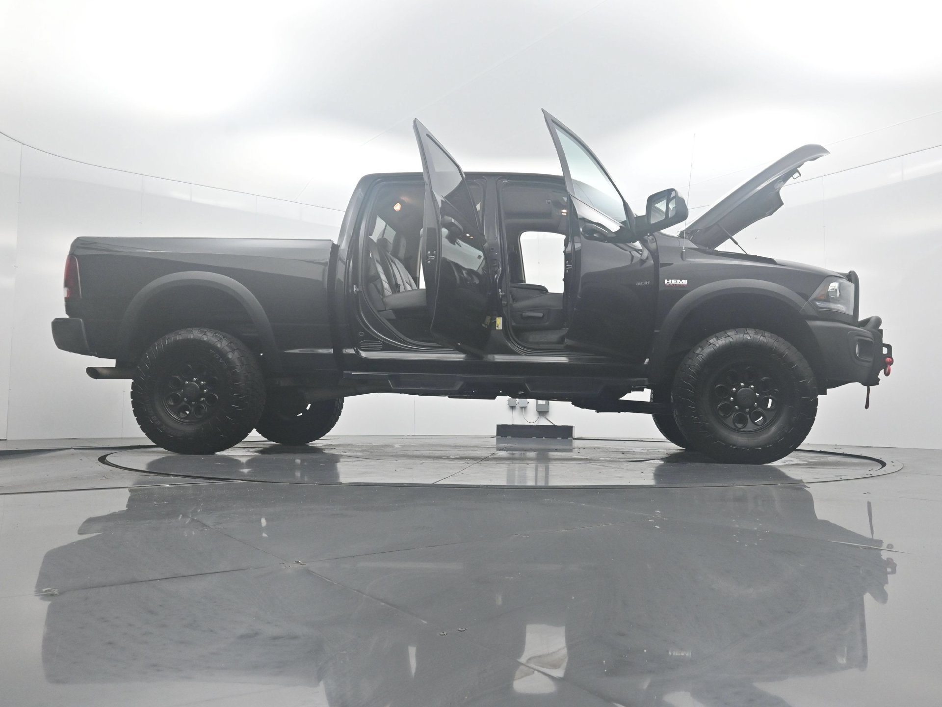 Used 2016 RAM 2500 Power Wagon w/ Luxury Group AWD/4WD image 42