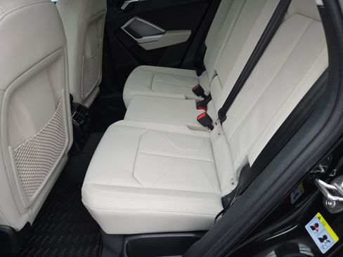 New 2025 Audi Q3 2.0T Premium image 17