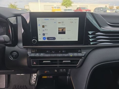 Certified 2025 Toyota Camry SE image 19