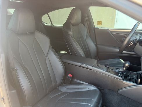 Used 2020 Lexus ES 350 F Sport w/ Accessory Package FWD image 25