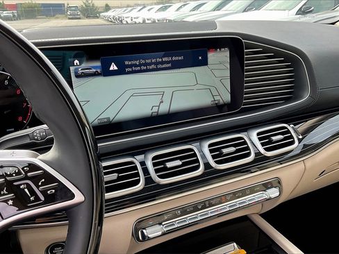New 2026 Mercedes-Benz GLS 450 4MATIC image 7