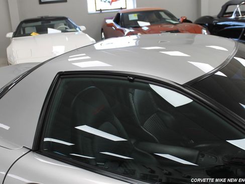 Used 2004 Chevrolet Corvette Z06 w/ Memory Package image 21