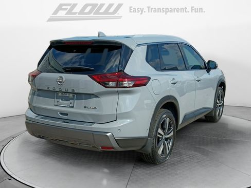 Used 2024 Nissan Rogue SL AWD/4WD image 7