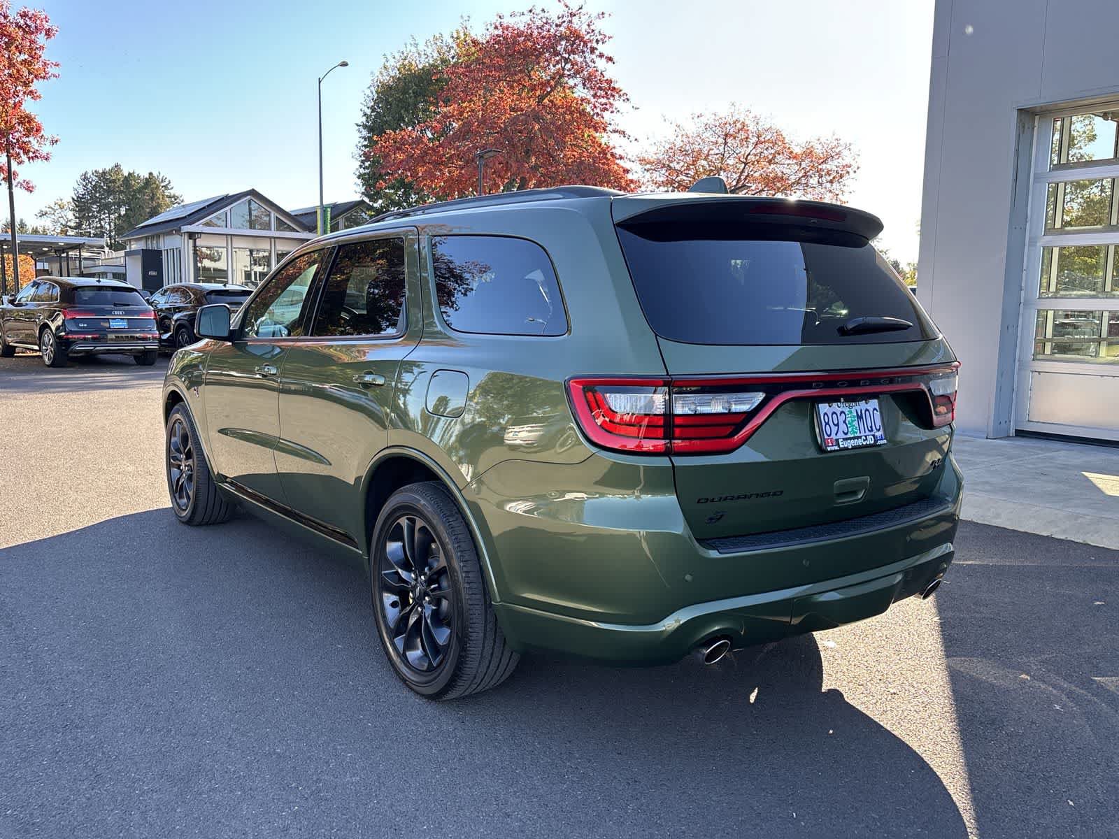 Used 2021 Dodge Durango R/T w/ Blacktop Package AWD/4WD image 3