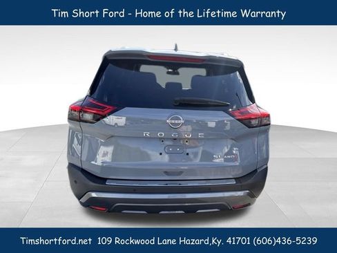 Used 2023 Nissan Rogue SL AWD/4WD image 6