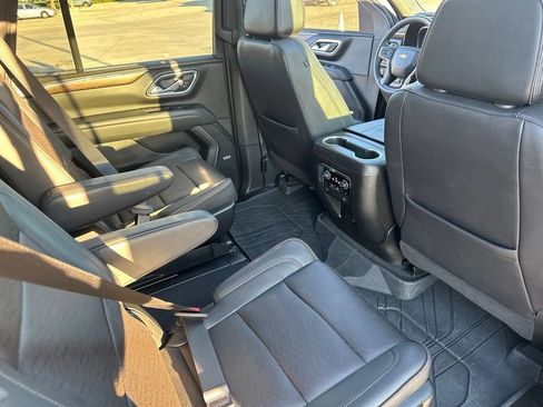 Used 2023 Chevrolet Tahoe High Country w/ Premium Package AWD/4WD image 25