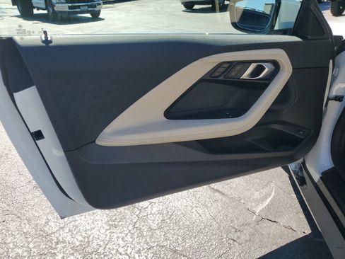 Used 2023 BMW 230i Coupe image 12