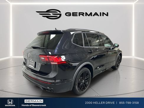 Used 2022 Volkswagen Tiguan SE R-Line FWD image 8
