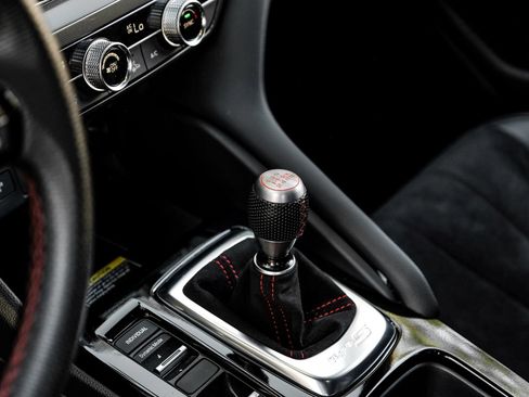 Used 2025 Acura Integra Type S FWD image 32