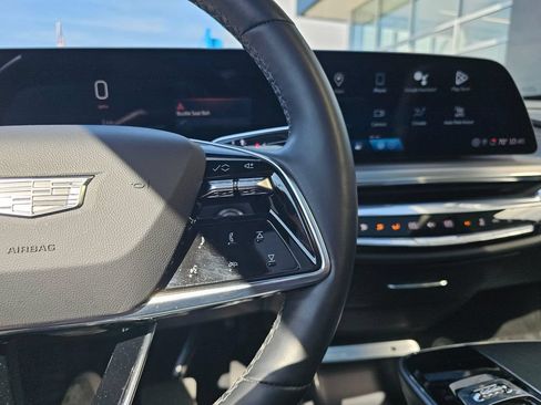 Used 2024 Cadillac Lyriq Sport AWD/4WD image 34