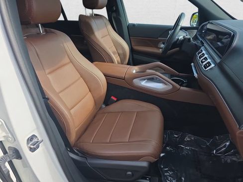 Used 2024 Mercedes-Benz GLE 350 4MATIC w/ Driver Assistance Package image 10