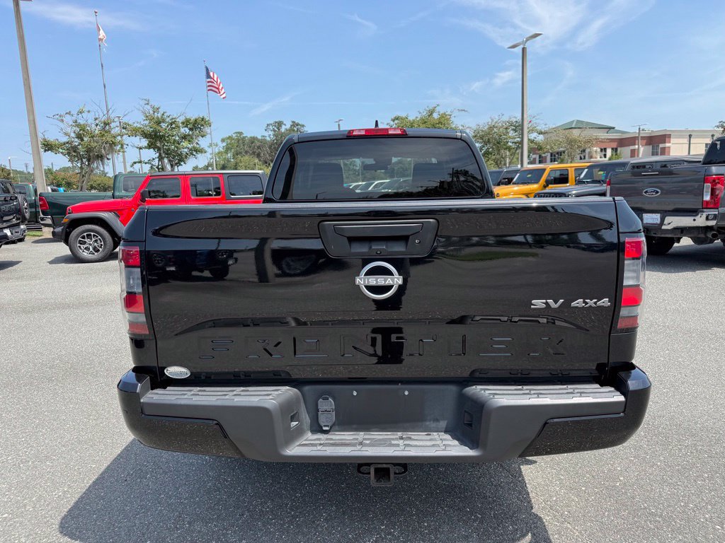 Used 2023 Nissan Frontier SV w/ Tow Package AWD/4WD image 4