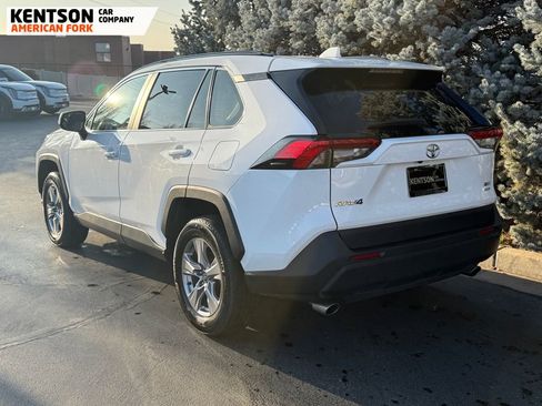 Used 2025 Toyota RAV4 XLE image 6