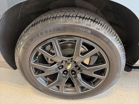 Used 2021 Chevrolet Suburban High Country AWD/4WD image 7