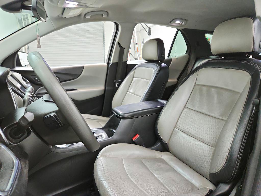 Used 2020 Chevrolet Equinox LS FWD image 14