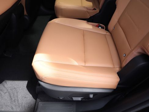 New 2026 Hyundai Santa Fe Limited FWD image 12