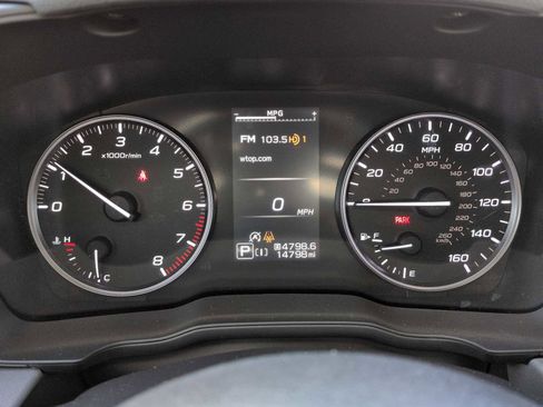 Used 2024 Subaru Crosstrek 2.0i Premium image 34