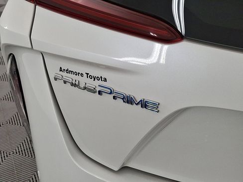 Certified 2022 Toyota Prius Prime Limited image 24