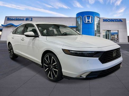 New 2025 Honda Accord Touring image 9