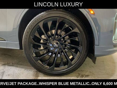 Used 2025 Lincoln Aviator Reserve w/ Equipment Group 201A AWD/4WD image 9