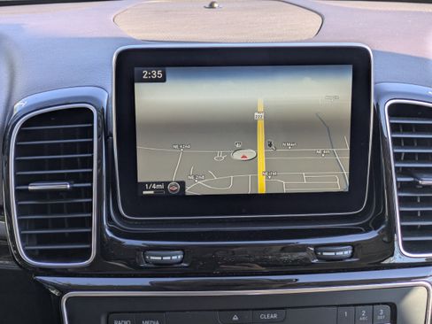 Used 2016 Mercedes-Benz GLE 350 image 21