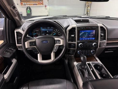 Used 2020 Ford F150 Lariat w/ Equipment Group 502A Luxury RWD image 24