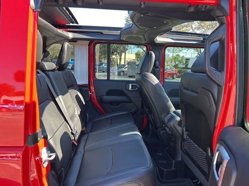 Used 2024 Jeep Wrangler Unlimited Rubicon 4xe image 61