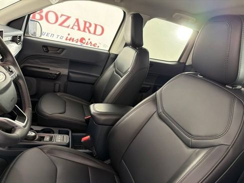 Certified 2024 Ford Maverick Lariat w/ Black Appearance Package FWD image 11