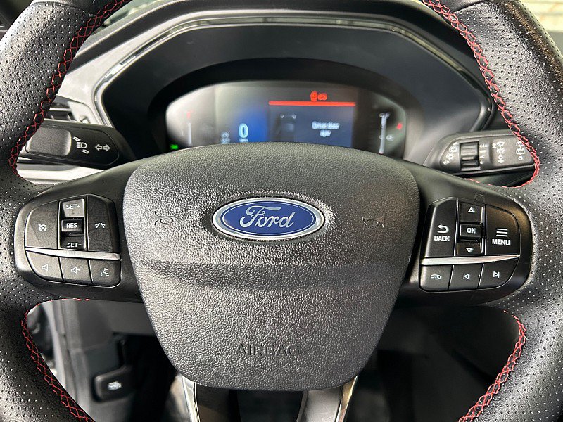 Used 2025 Ford Escape ST-Line AWD/4WD image 24
