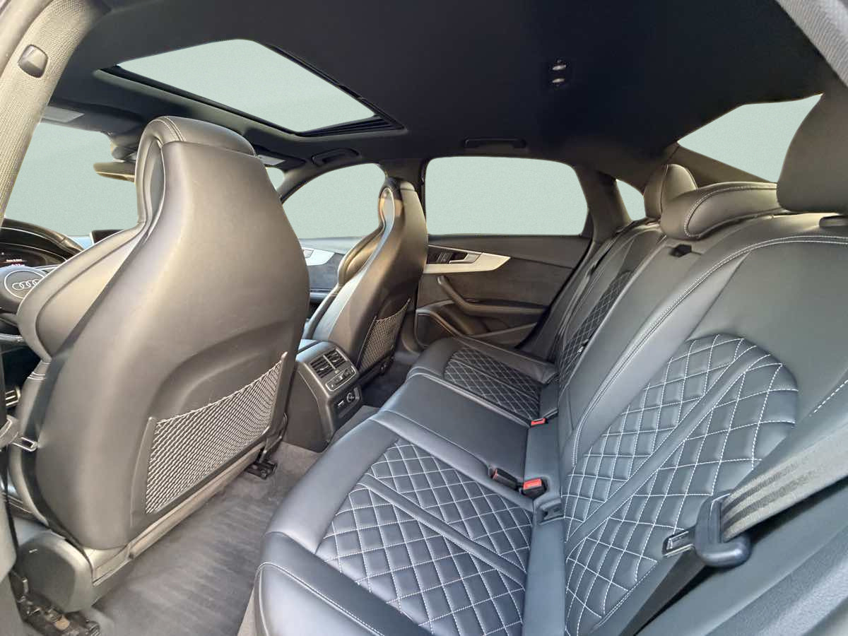 Used 2019 Audi S4 Premium Plus w/ Premium Plus Package AWD/4WD image 24