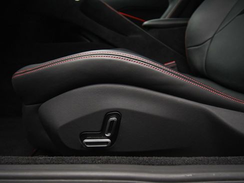 Used 2023 Ferrari Roma Nero Daytona image 48