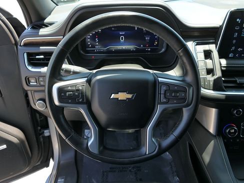 Used 2024 Chevrolet Suburban Premier RWD image 17