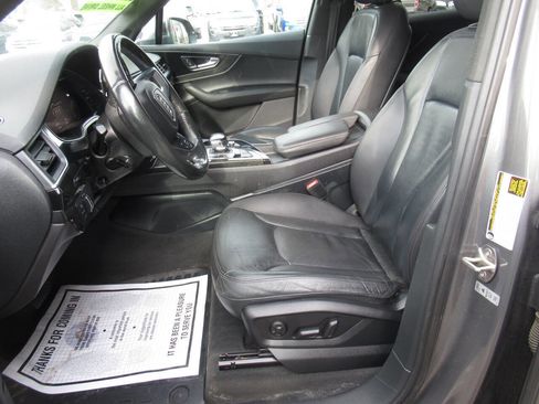 Used 2017 Audi Q7 3.0T Premium Plus image 21