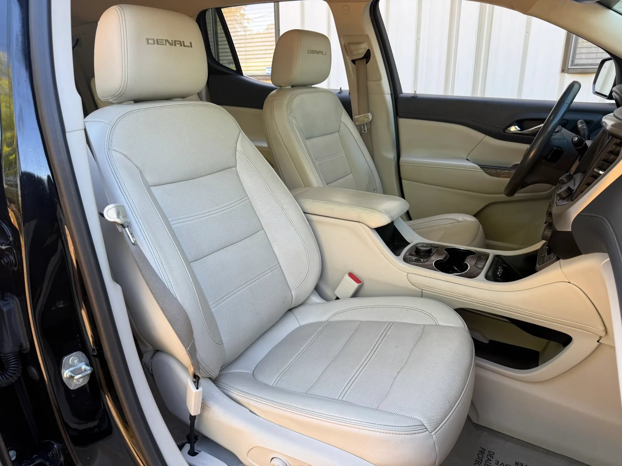 Used 2020 GMC Acadia Denali FWD image 27
