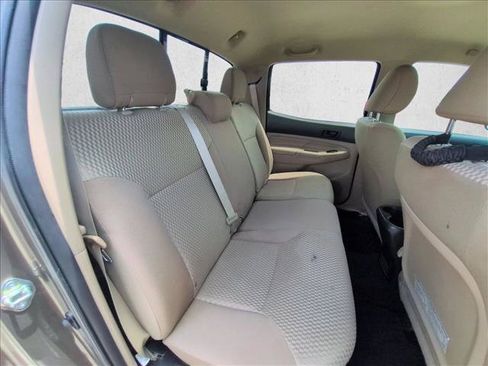 Used 2014 Toyota Tacoma PreRunner w/ SR5 Package RWD image 17