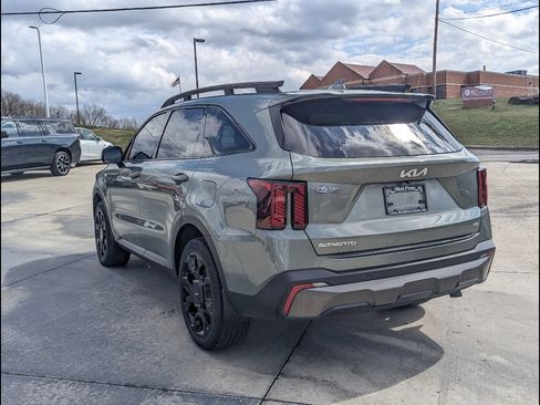 Used 2024 Kia Sorento SX image 8