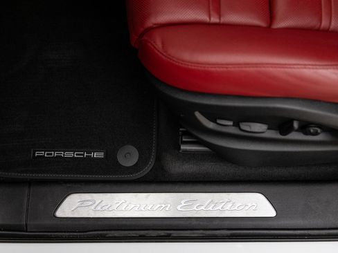 Used 2023 Porsche Cayenne image 21